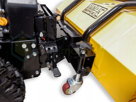 Zamiatarka spalinowa GRASS VEGA KCB25-F 4w1 Loncin 196 cm³ – szerokość szczotki 80 cm