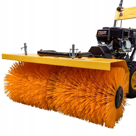 Zamiatarka spalinowa GRASS VEGA KCB25-F 4w1 Loncin 196 cm³ – szerokość szczotki 80 cm