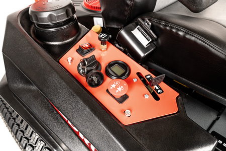 Traktorek Cedrus ZERO-SKRĘT C-TRAC-Z132 Loncin LC2P82F V-TWIN deck 132cm