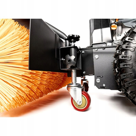 Zamiatarka spalinowa GRASS VEGA KCB25-F 3w1 Loncin 196 cm³ – szerokość 80 cm