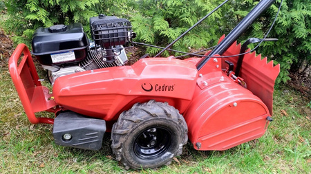 Glebogryzarka spalinowa Cedrus GL03PRO B&S z napędem
